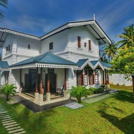 Headman House Antique Villa - A Seaside Royal Stay Аханґама Екстер'єр фото