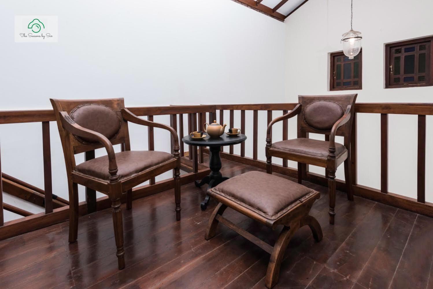 Headman House Antique Villa - A Seaside Royal Stay Аханґама Екстер'єр фото