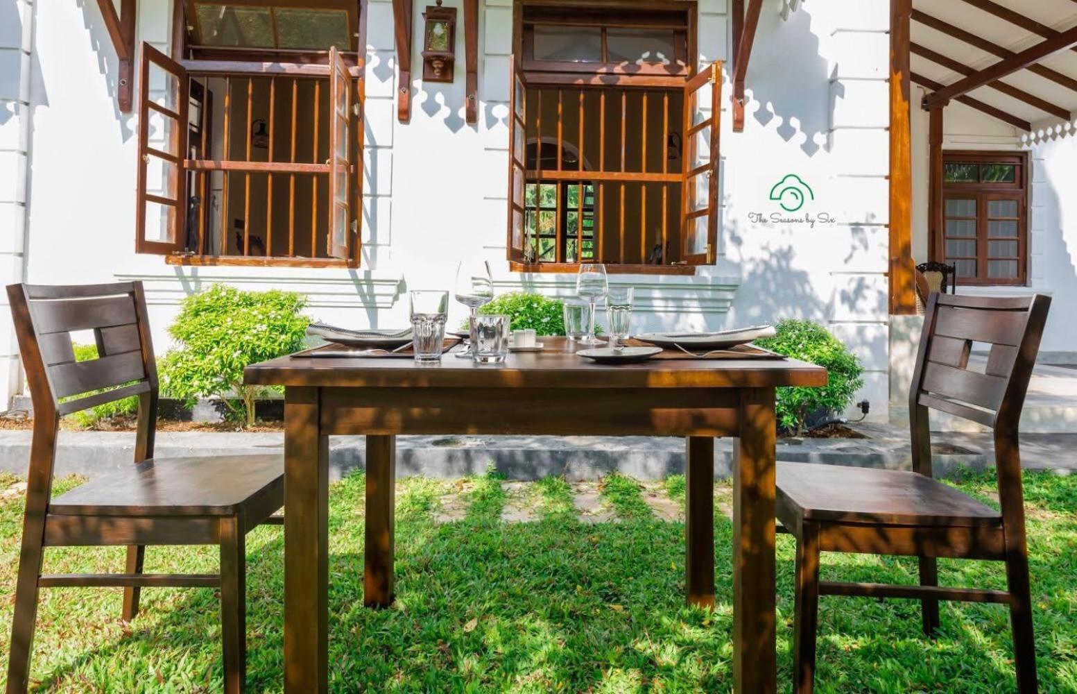 Headman House Antique Villa - A Seaside Royal Stay Аханґама Екстер'єр фото