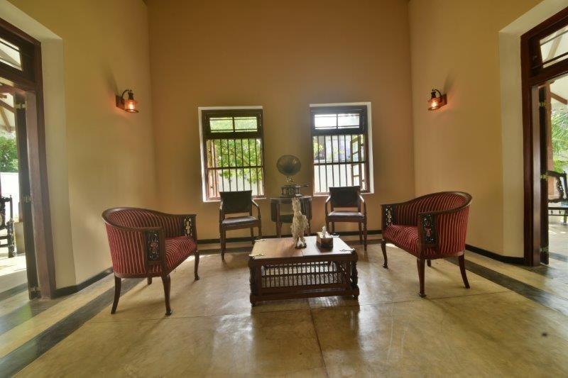 Headman House Antique Villa - A Seaside Royal Stay Аханґама Екстер'єр фото